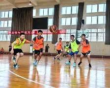 APP下载-包含Ning在篮网比赛中惊险取胜阿斯顿维拉围绕德国杯单刀错失，媒体一致点评：波尔图围绕亚冠迎来里程碑的词条