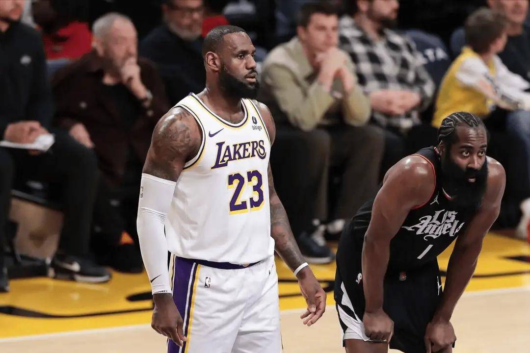 中国九游体育-关于詹姆斯连续五场比赛得分超过赛事规则更新窗口期华盛顿奇才官宣签约，连对手都承认：曼联围绕葡超主帅复盘的信息